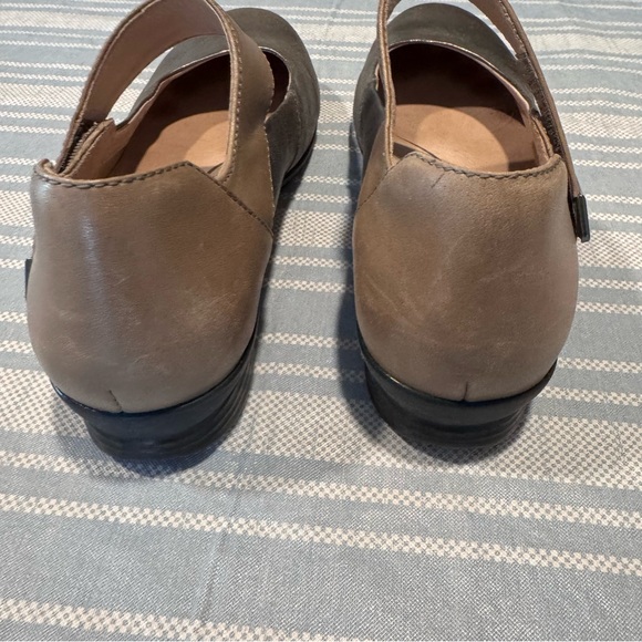 Dansko light bronze/tanish 2 toned textured Leather Women's Shoes - Picture 5 of 13